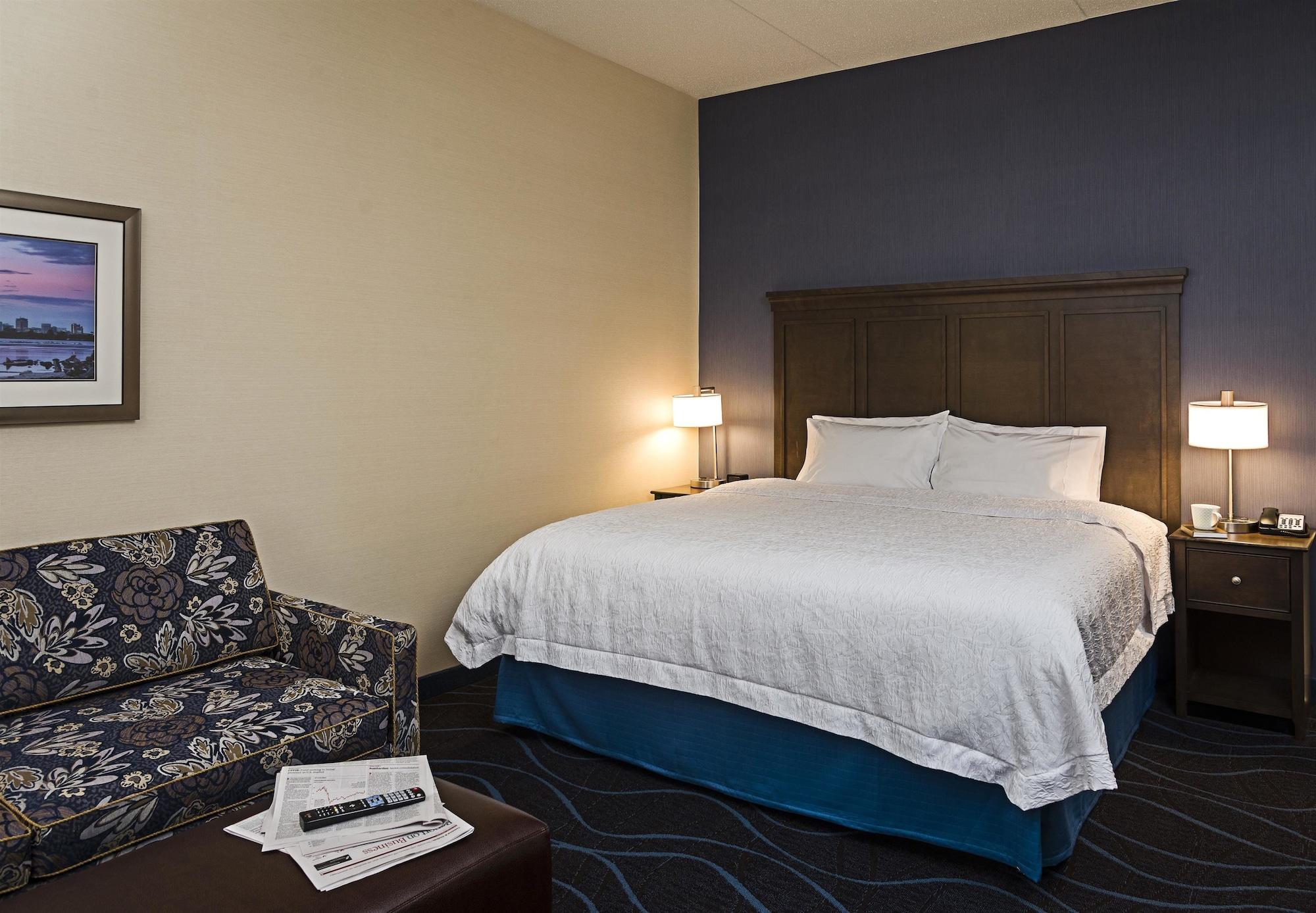 Hampton Inn By Hilton Ottawa Airport Exterior foto